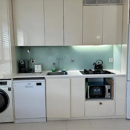 Yingying With A Free Parking Space